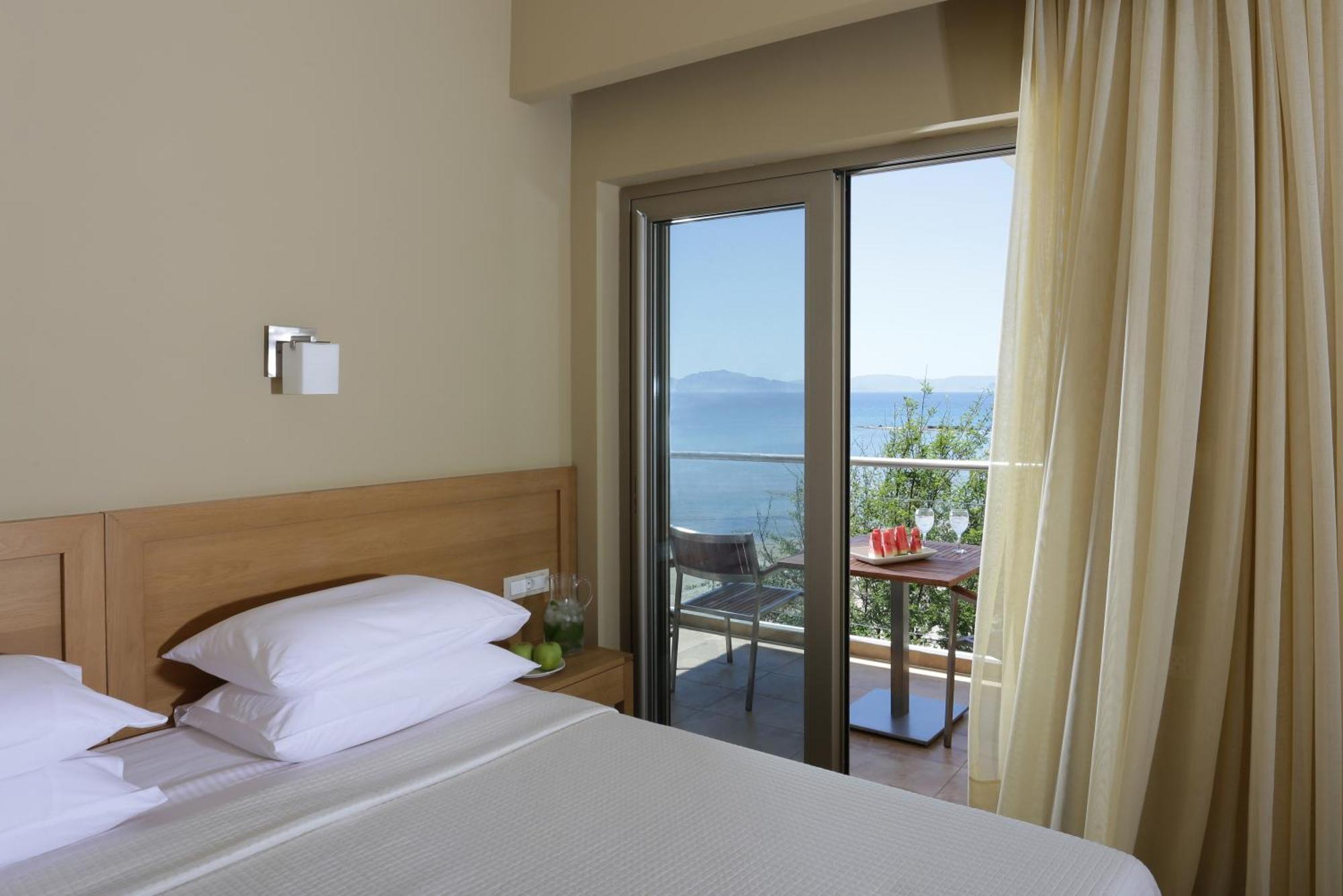 Hotel Almira 3*
